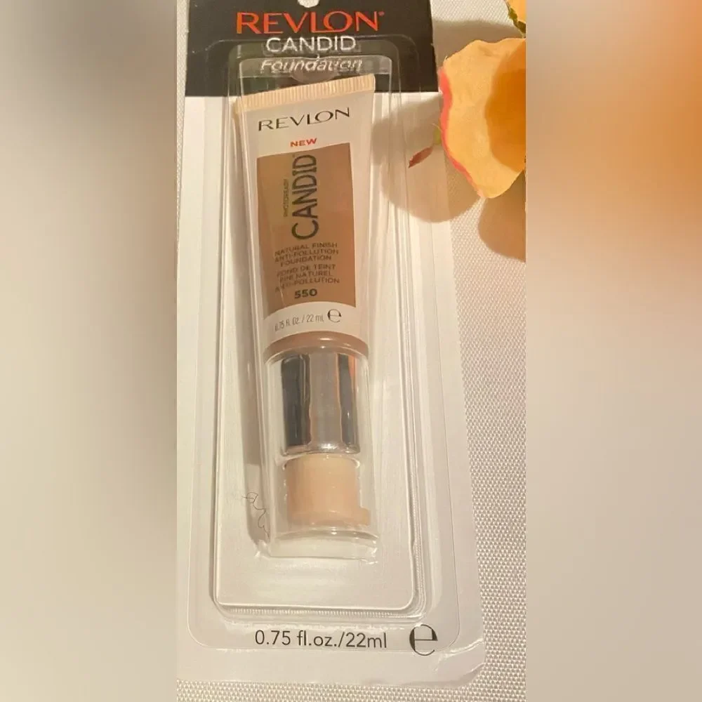 💥Revlon Candid Foundation Smooth Creamy Set of 2 comfortable lightweight…
